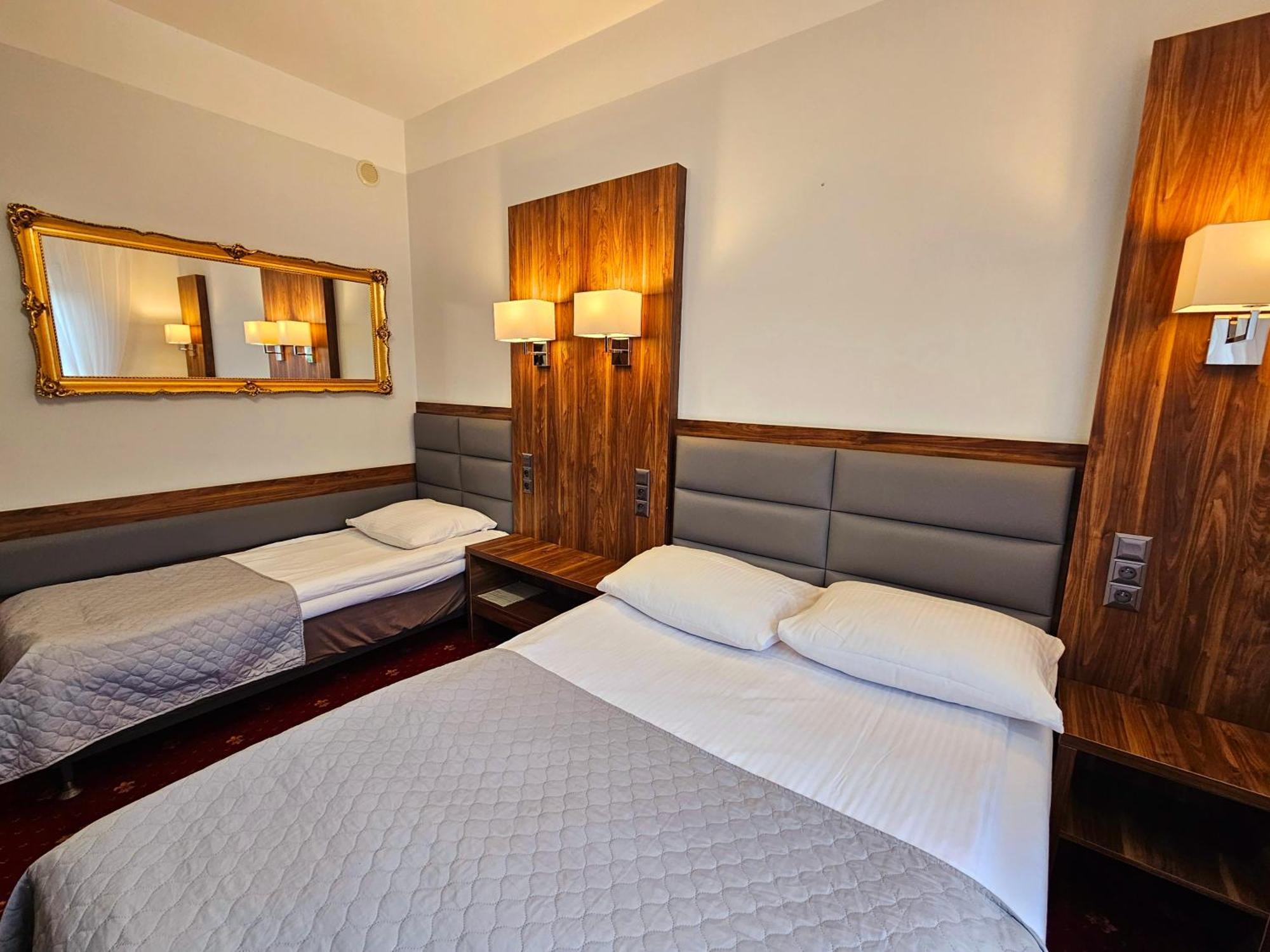Hotel Hawana Bydgoszcz Buitenkant foto