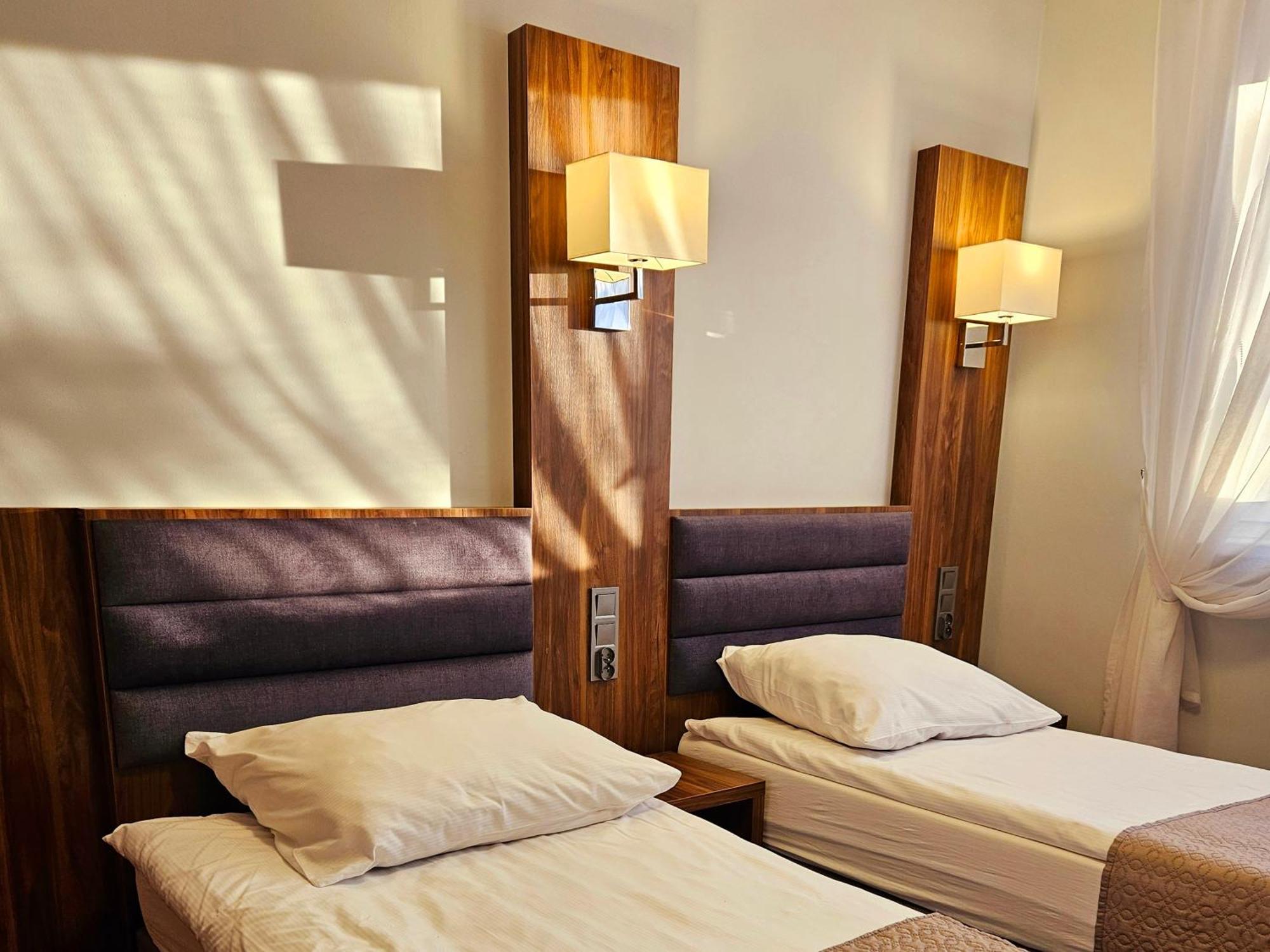Hotel Hawana Bydgoszcz Buitenkant foto