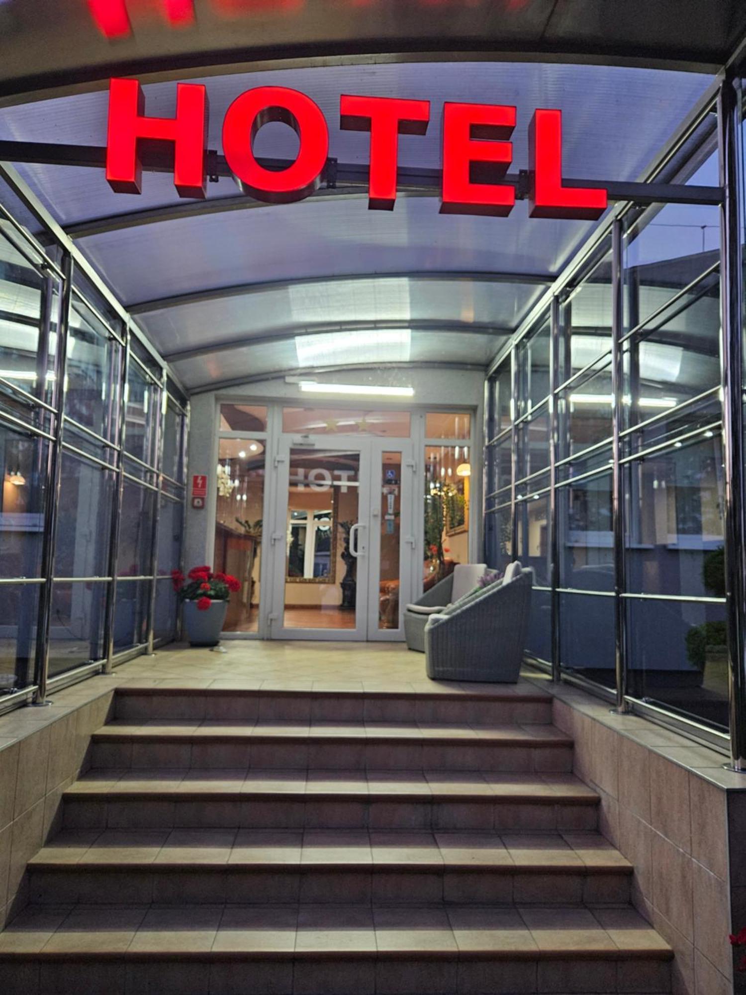 Hotel Hawana Bydgoszcz Buitenkant foto